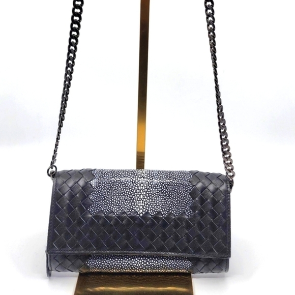 Limited edition Bottega Veneta Stingray Long Wallet on (Chain unbranded free) - Picture 2 of 13